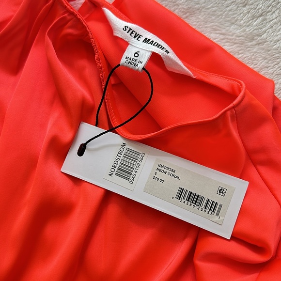 Never worn Steve Madden orange mini! - Picture 4 of 4